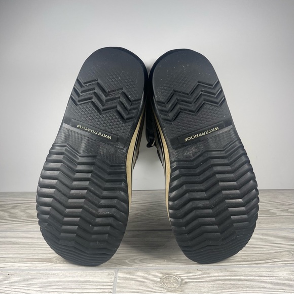 Sorel Carnival Grey Waterproof Winter Snow Boot - Women’s 8 - Picture 8 of 9